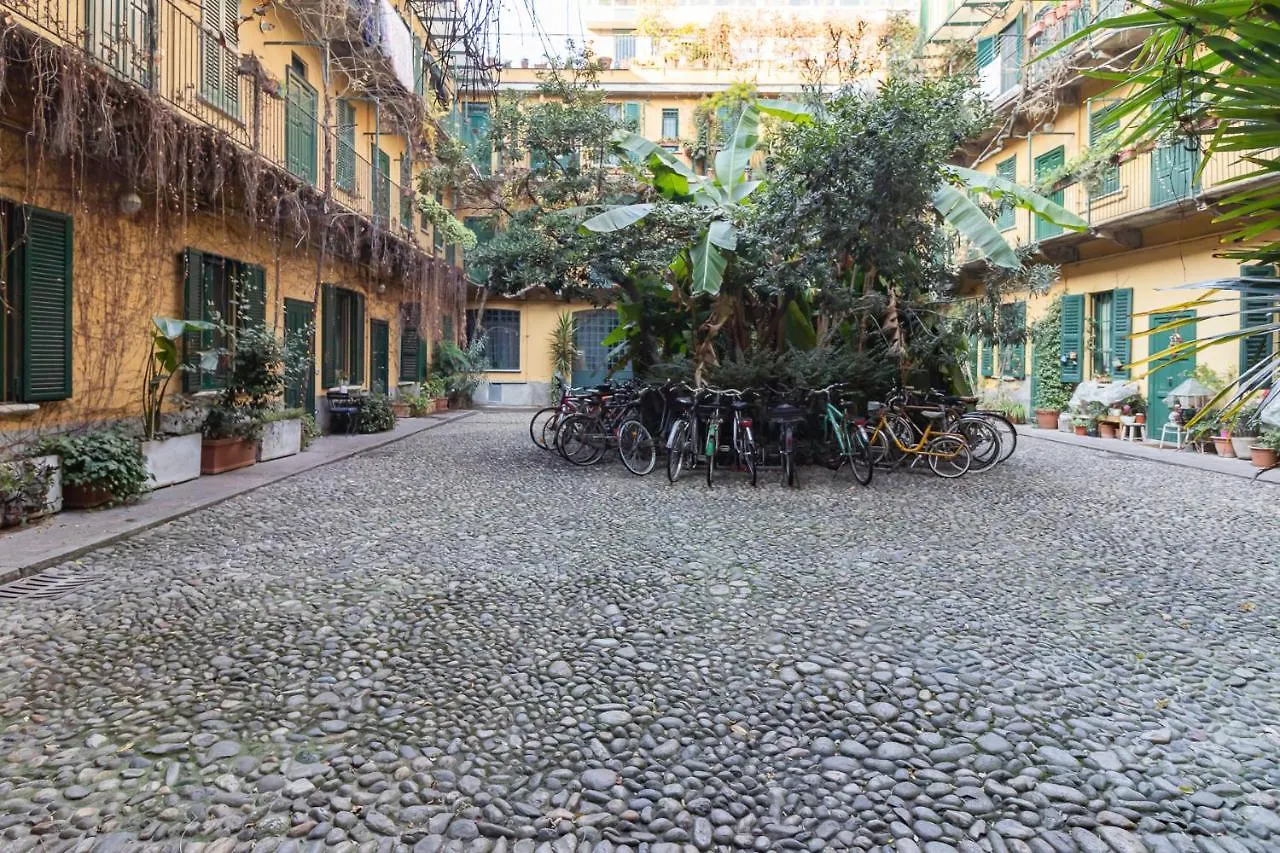 Lovely Flat De Castilla 7 Milan